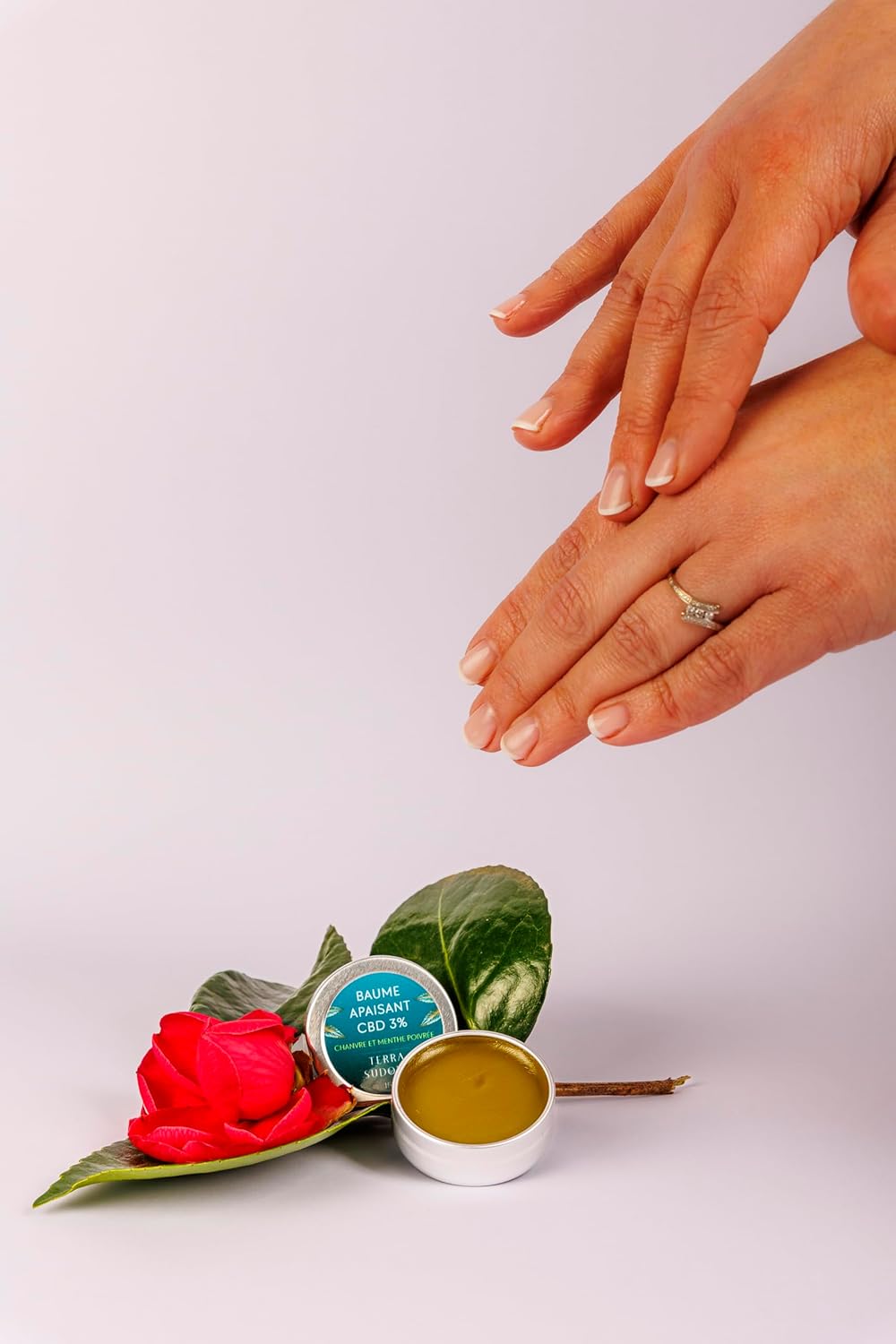 Baume apaisant au CBD Bio français - Vitamine E - menthe poivrée - cire d'abeille - CBD bio 3%